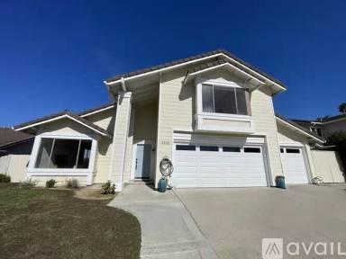 Main picture of 2532 La Golondrina St