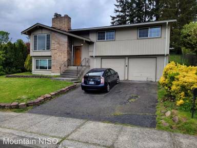 Main picture of 32510 23rd Ave SW