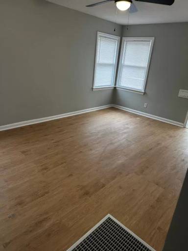 Main picture of 454 N Indiana Ave