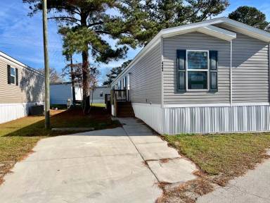 Main picture of 553 Corbin St