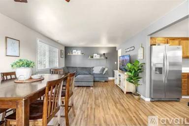 Main picture of 584 Village Dr