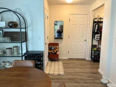 Main picture of 220 SW 3rd St