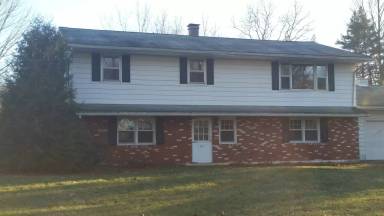 Main picture of 607 Old Route 32