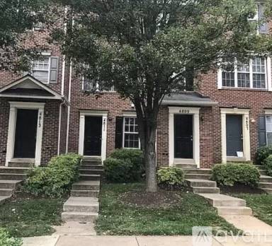 Main picture of 4811 Waltonshire Cir