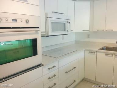 Main picture of 55 Ocean Lane Dr