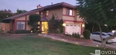 Main picture of 11400 San Fernando St