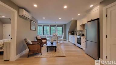 Main picture of 8 Rosebud Ln