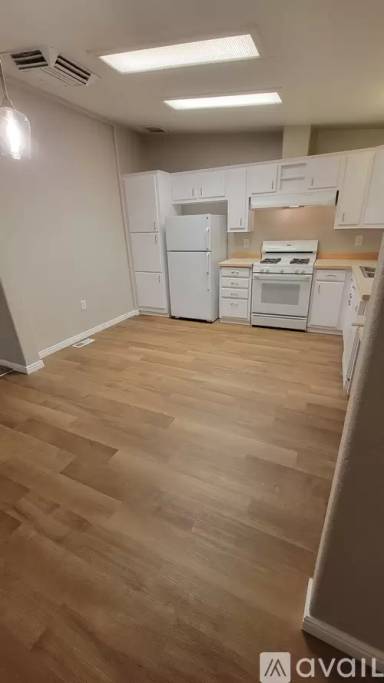 Main picture of 376 Parkchester Dr