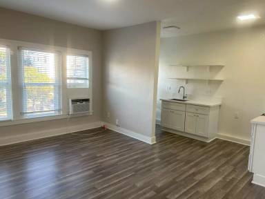 Main picture of 447 S Rampart Blvd