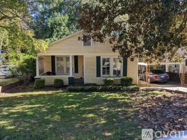 Main picture of 421 Baldwin Ave