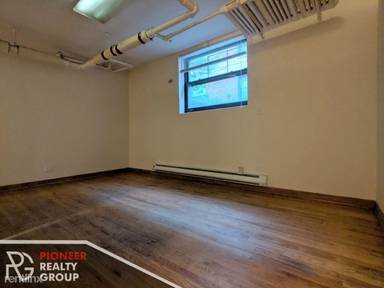Main picture of 2884-2888 N Clark St Apartments