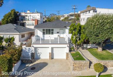 Main picture of 955 Montgomery Dr