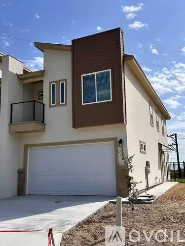 Main picture of 119 Avenue Ventana