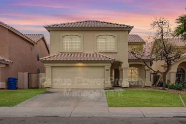 Main picture of 1651 E Flint St