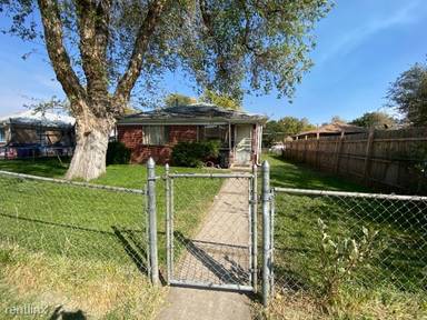Main picture of 644 S Perry St