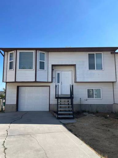 Main picture of 9017 S Goddard Cir