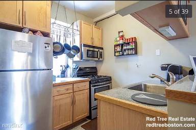 Main picture of 330 Summit Ave