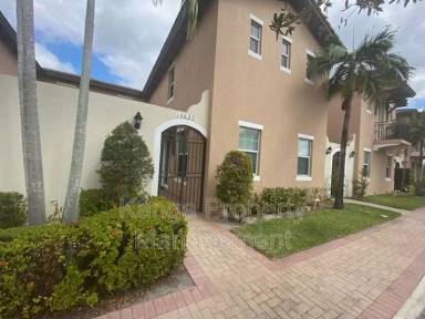 Main picture of 14623 SW 13th St