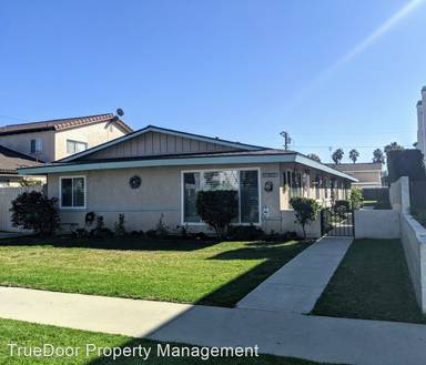 Main picture of 4464 Howard Ave