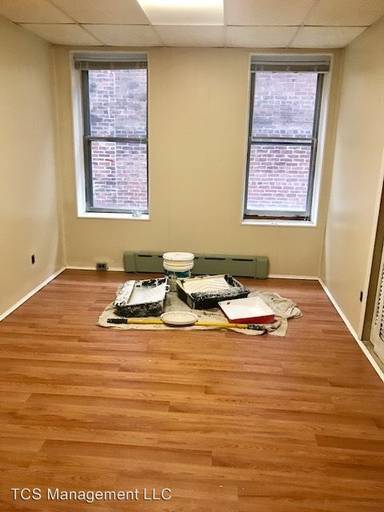 Main picture of 430 N 64th St