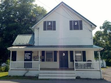 Main picture of 133 Rock Hill Rd
