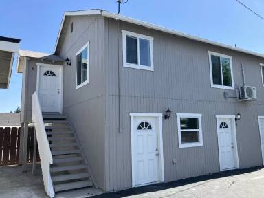 Main picture of 1855 D St