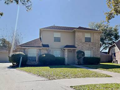 Main picture of 226 Queens Ct
