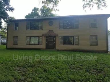 Main picture of 315 S 47th St