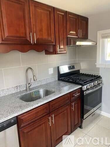 Main picture of 68 Beach St