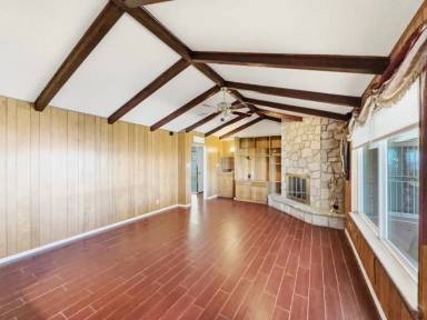 Main picture of 9000 Rancich St