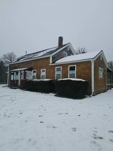 Main picture of 557 Drift Rd