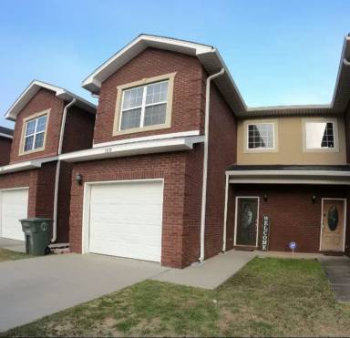 Main picture of 101 Peregrine Way