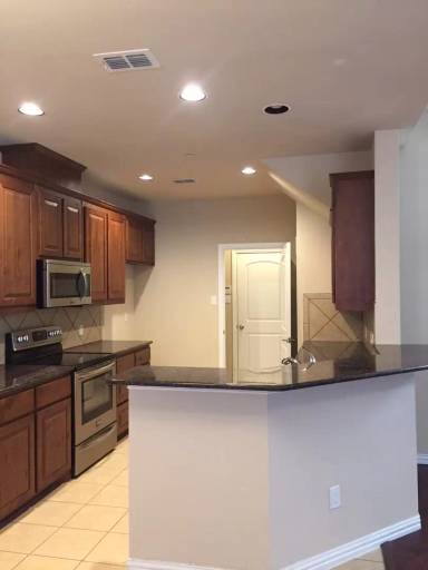 Main picture of 243 Sherburne St