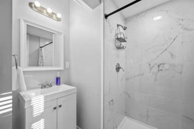 Main picture of 1009 Arlington Ct