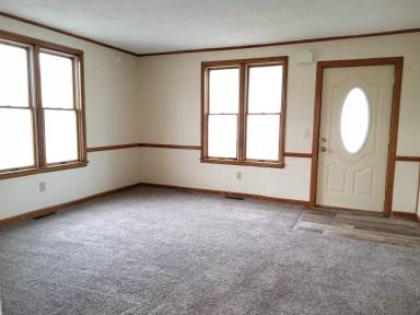 Main picture of 202 W Boston St