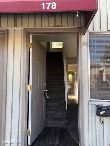 Main picture of 154 E Townhouse Ct