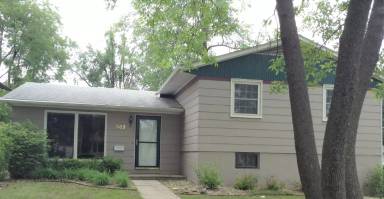 Main picture of 502 Maple St