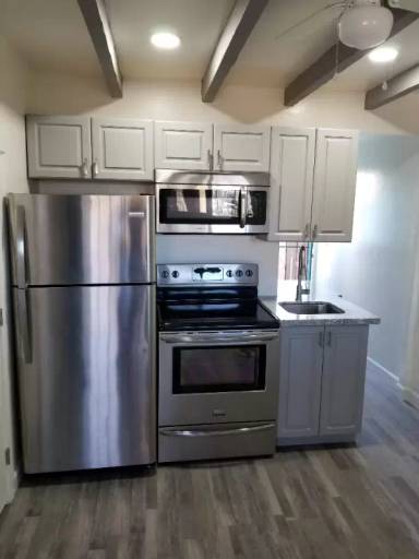Main picture of 2858 N Alvernon Way