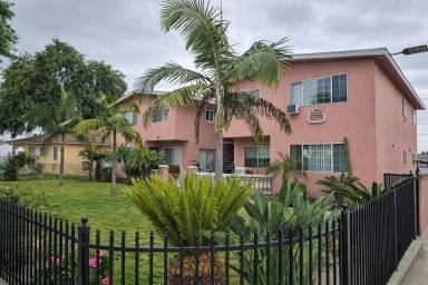 Main picture of 14717 Orange Ave