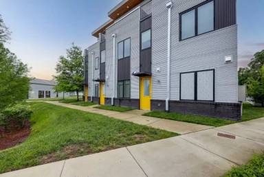 Main picture of 376 Herron Dr
