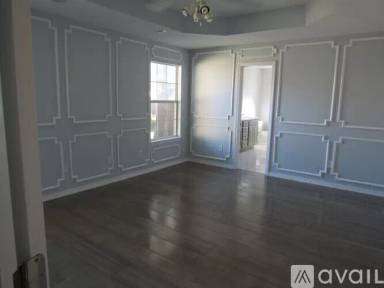 Main picture of 924 Scenic Oak Ln