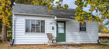 Main picture of 849 S Illinois St