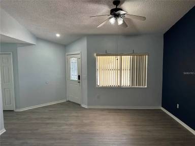 Main picture of 214 Magellan Dr