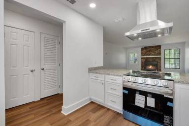 Main picture of 2956 Woodrich Dr
