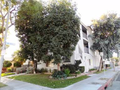 Main picture of 999 Raymond Ave