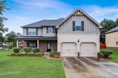 Main picture of 559 Madison Park Dr