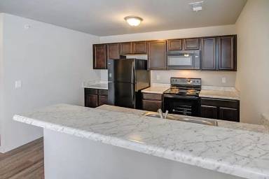 Main picture of 220 W Garfield Ave