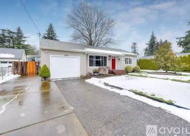 Main picture of 3121 SE 164th Ave