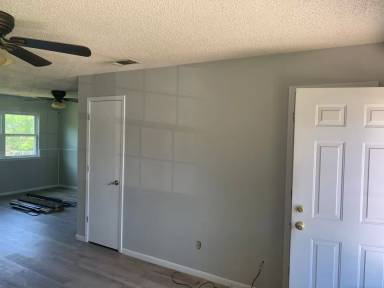 Main picture of 835 Michelle Dr