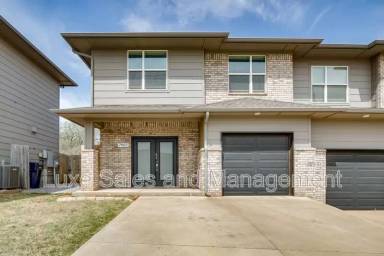 Main picture of 7901 NW 135th Ter
